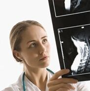 Osteokondroosi diagnoosimine täpsustatakse X -RAY uuringu abil